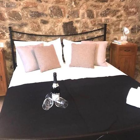 Villetta Indipendente Con Giardino Campiglia dʼOrcia Kültér fotó